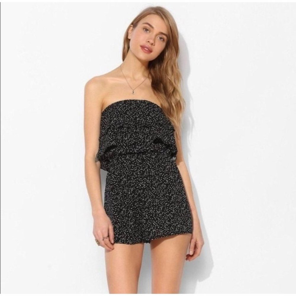 New Pins and Needles Shorts Romper‎ Small Black White Womens Rompers